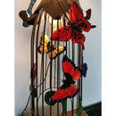 Χειροποίητο φωτιστικό με πεταλούδες από φτερά.