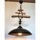 Ξύλινο φωτιστικό οροφής για τραπεζαρία.