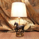 Λαμπατέρ σαλονιού με ξύλινο αλογάκι