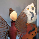 Λεπτομέρεια από λαμπατέρ σαλονιού.