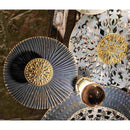 Περίεργο φωτιστικό δαπέδου, λεπτομέρεια